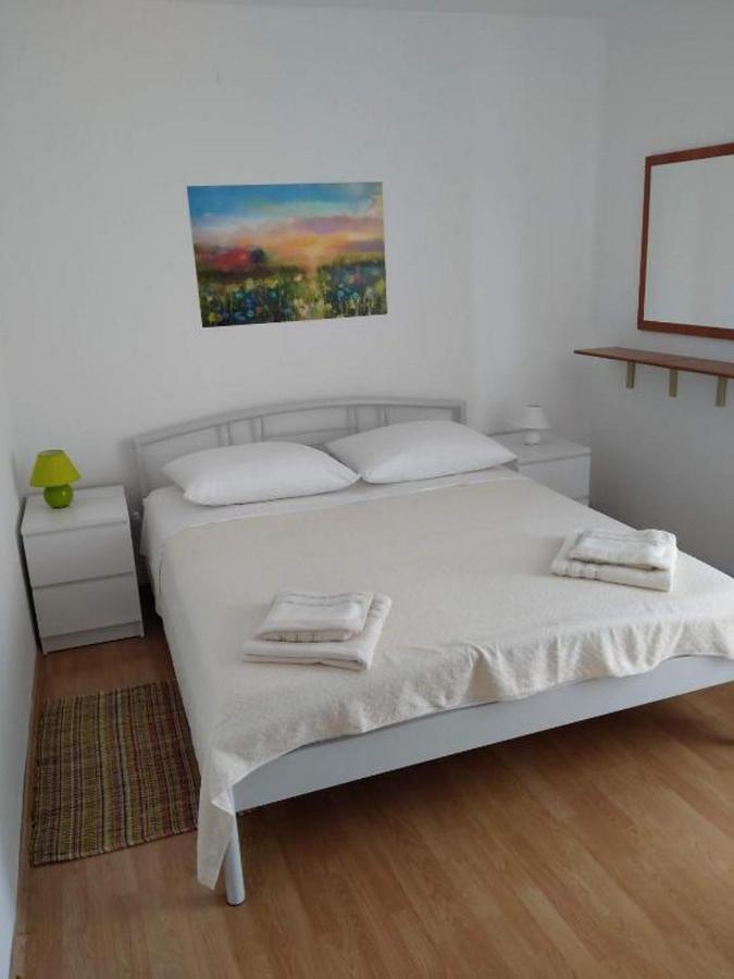 Appartement Blaza à Prvić Luka Extérieur photo