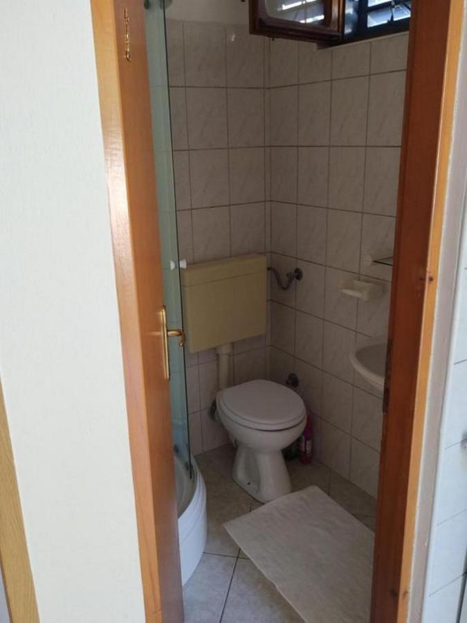 Appartement Blaza à Prvić Luka Extérieur photo